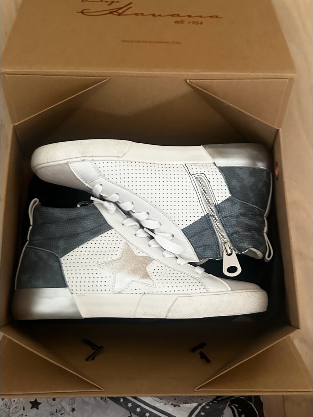 Vintage Havana sneakers 7